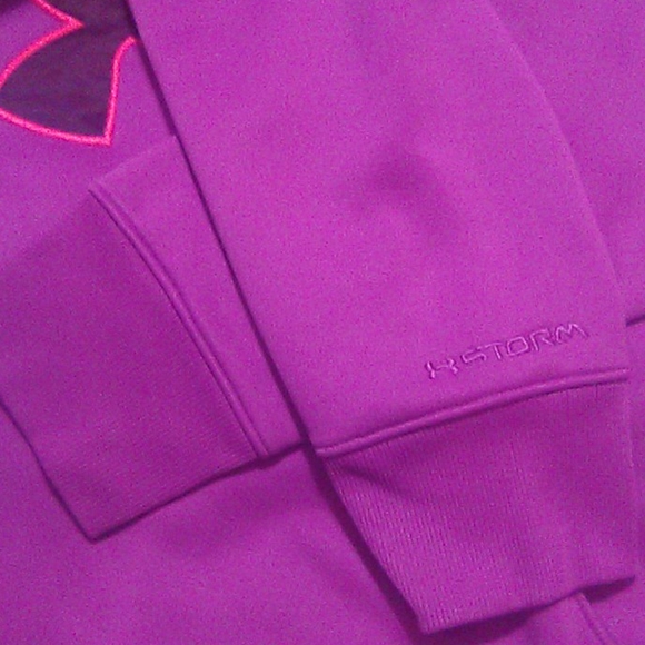 UNDER ARMOUR STORM HOODIE -SOLD - Picture 6 of 8